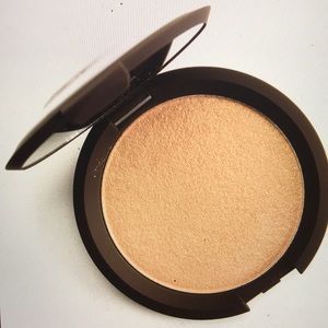 Becca Shimmering Skin Perfecter Highlighter